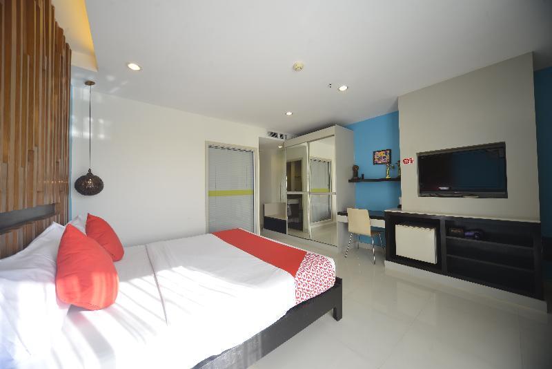 I Dee Hotel Patong Esterno foto